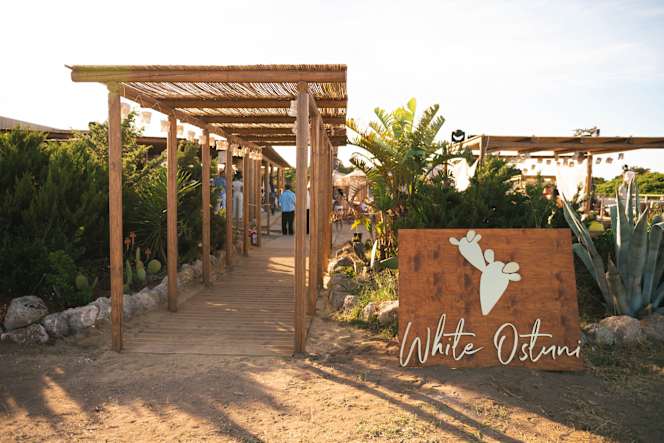 White Ostuni Beach Club - 2