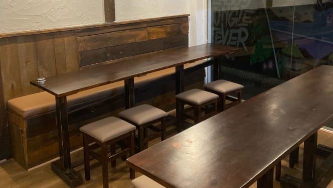 The Underdog Bar & Restaurant - 8