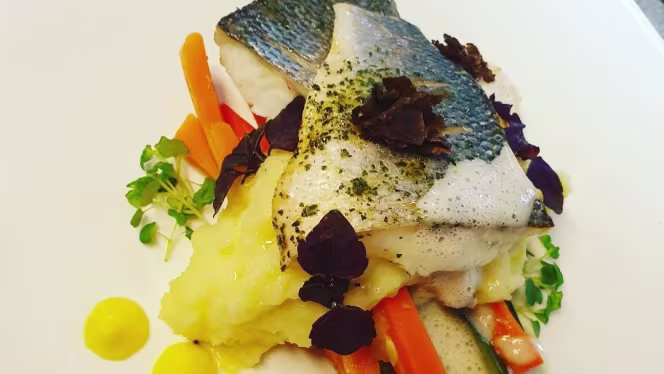 Azaka Restaurant - 1