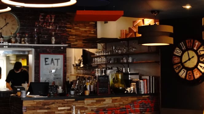 Le Frenchy Resto - 5