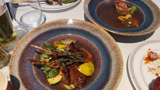 Mango Leaf Hoorn - 0