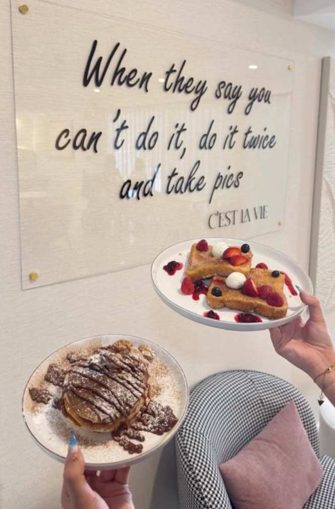 C'est La Vie - 5