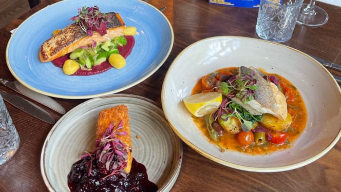 The Fox Ickenham - 1