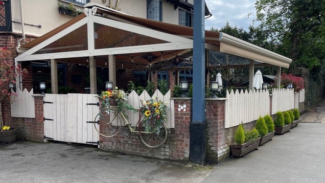 The Fox Ickenham - 8