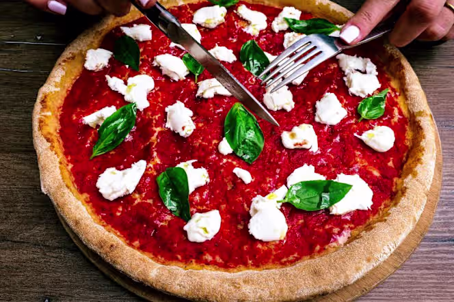 Jordan Tomas Pizza - Villefranche-sur-Saône - 3