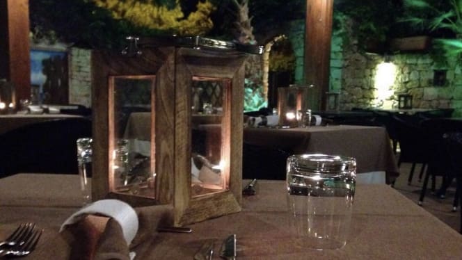 kM KriMar Restaurant - 8