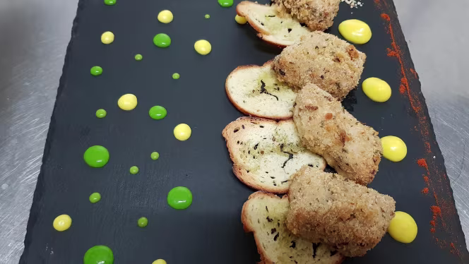 kM KriMar Restaurant - 2