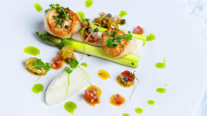 Henrietta Bar & Restaurant - 1