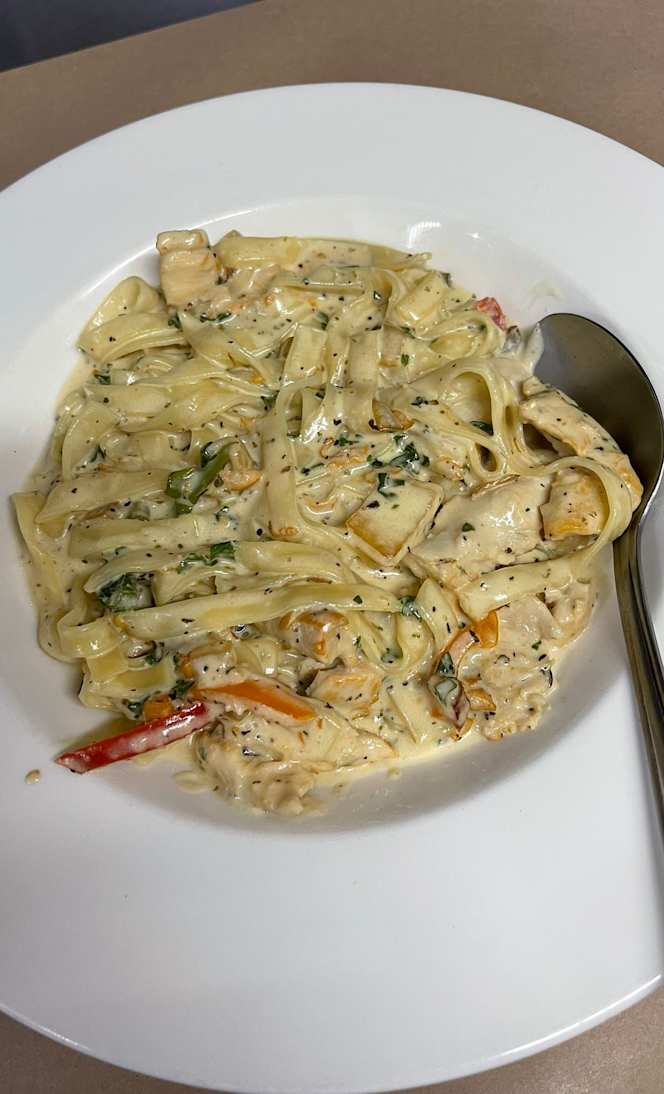 Bella Pizza and Pasta Restaurant - 3