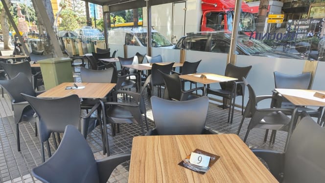 La Esquinita de Mesa y López - 5