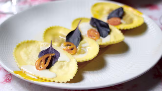 À l’Ombre de la Ville - 3