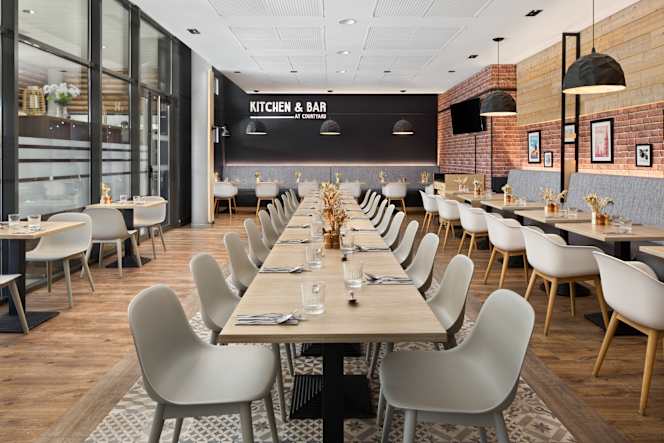 Kitchen & Bar at Courtyard - 2