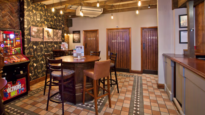 City Tavern Chester - 9