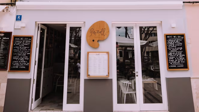 Pinzell Restaurant - 1