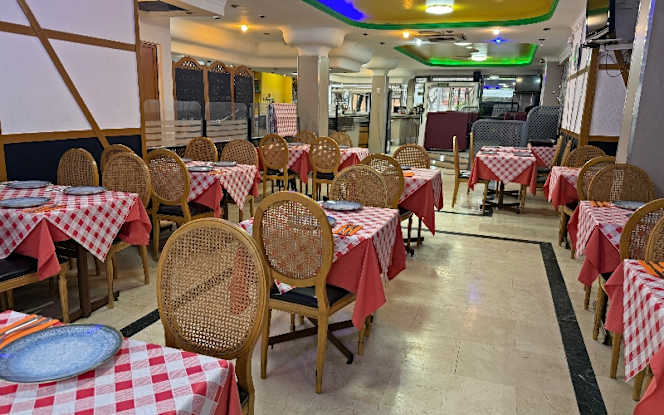 Royal Canteen Indian Cuisine - 5