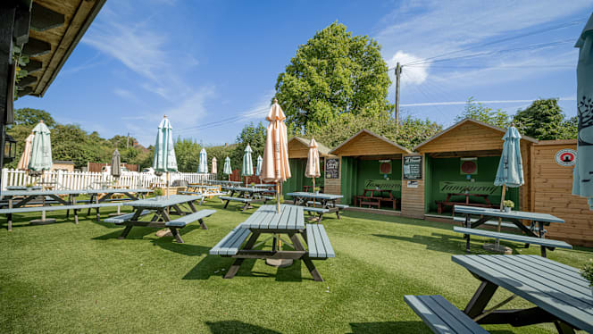 Queens Head Derby - 6