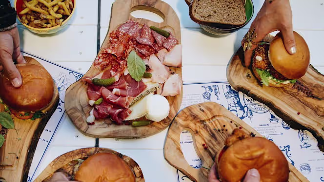 La Cour des artistes - 1