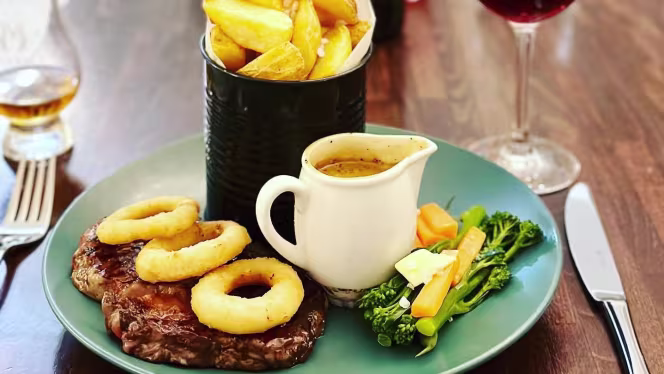 The Ghillie Bar & Restaurant - 4