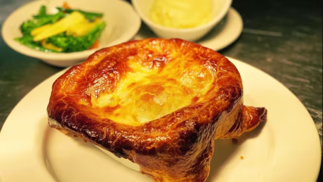 The Ghillie Bar & Restaurant - 6