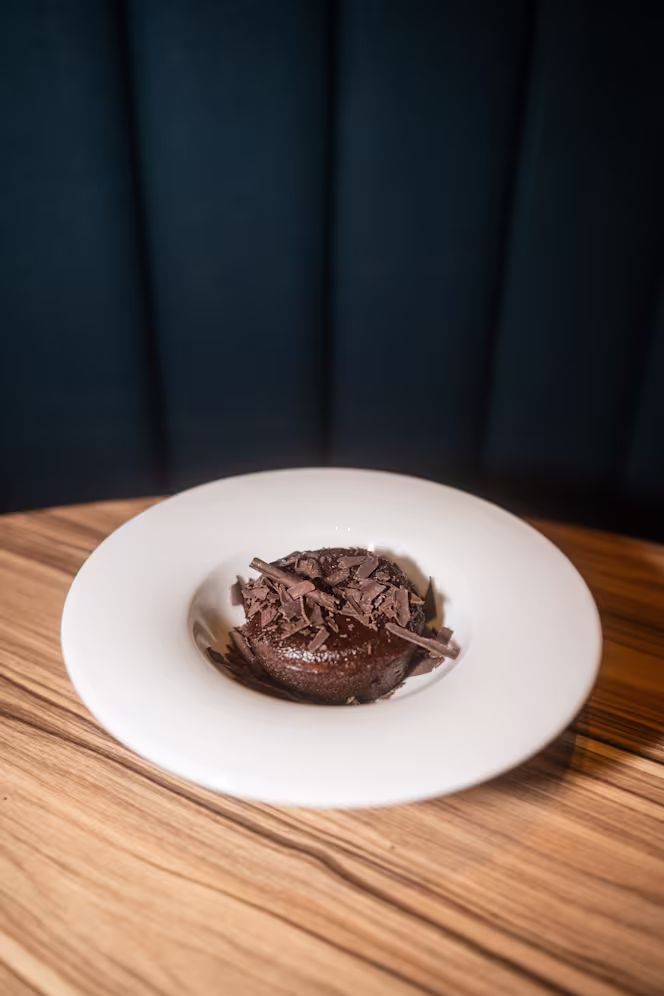 Kitchen and Bar by Courtyard Arcueil - Arcueil - 4