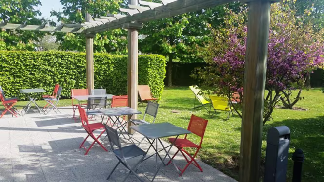 Le Transat - Hôtel Mercure Maurepas Saint-Quentin - 6