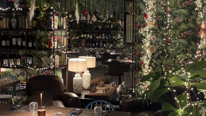 Meridiana Lounge - 6