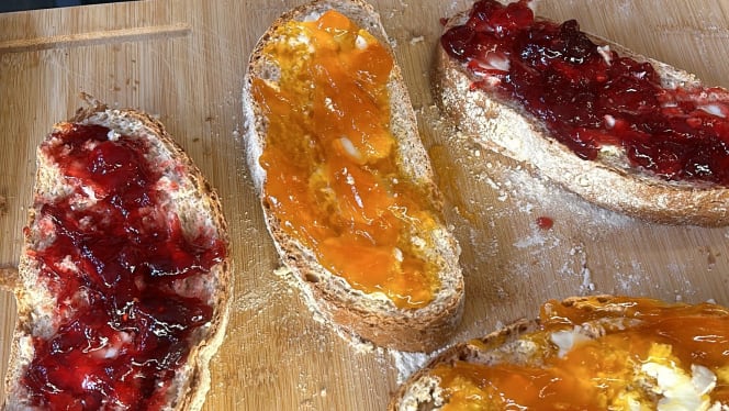 Pura Vita - Breakfast, Cocktails & food - 4