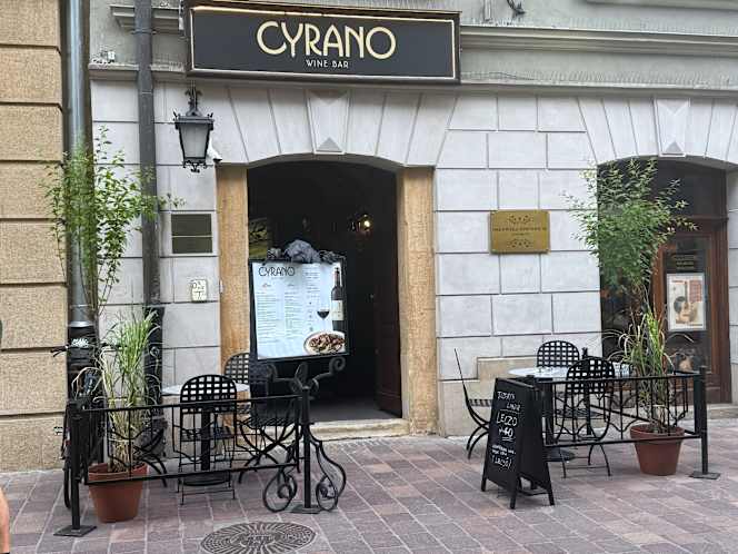 Cyrano Wine Bar - 9