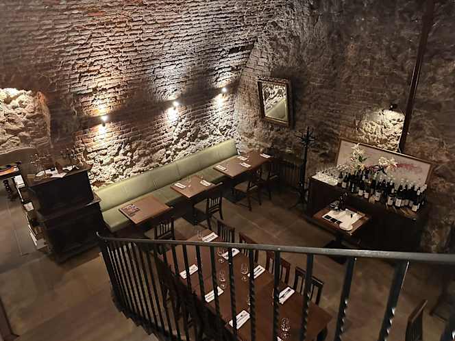 Cyrano Wine Bar - 6