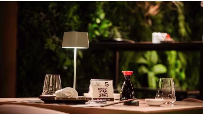 Live Fusion Restaurant - 7