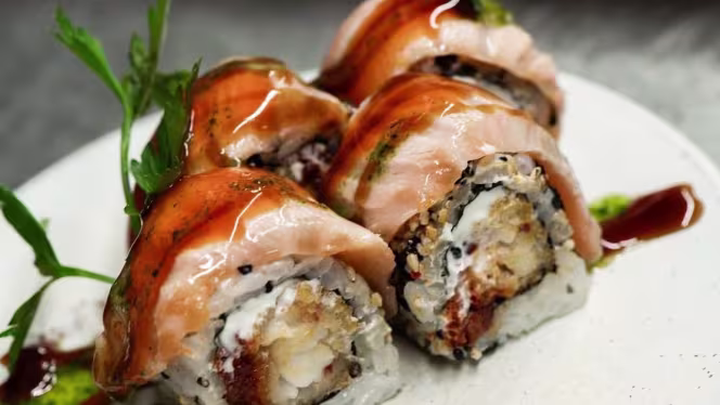 Live Fusion Restaurant - 2