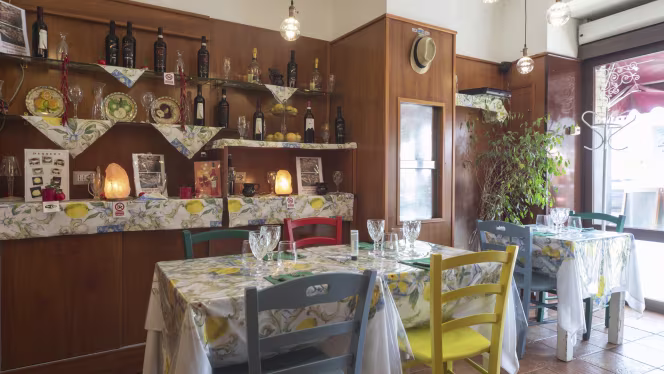 Trattoria Add'a Signora - 2