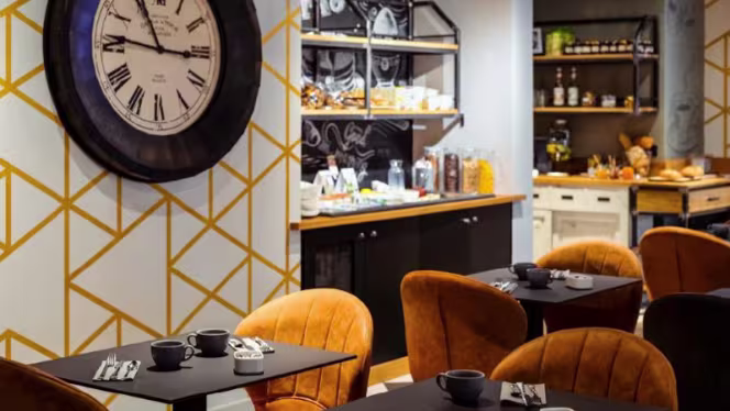 La Brasserie – Hôtel Mercure Lyon Est - 8