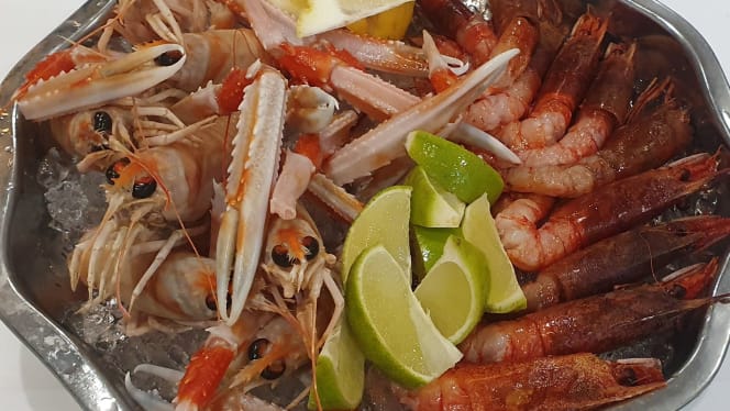 Fish House Restaurant - 4