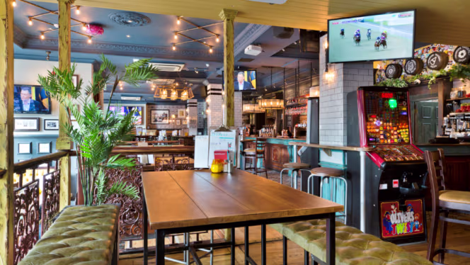 Akenside Traders - 4