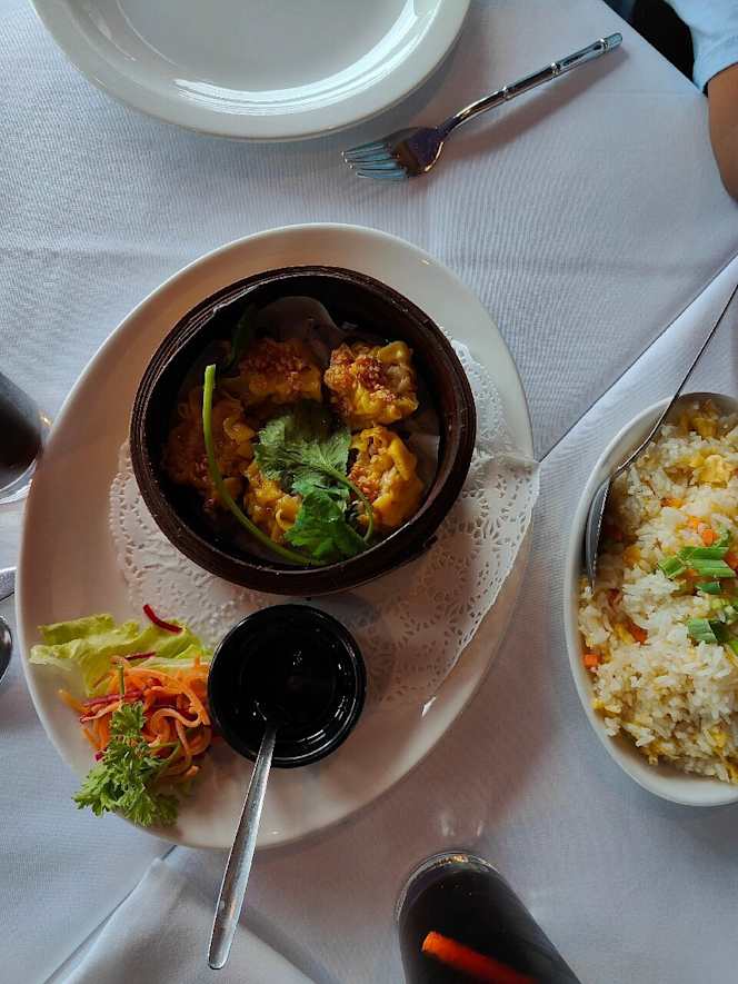 Nakhon Thai Restaurant - 9