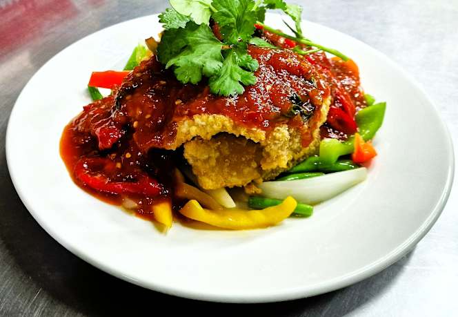 Nakhon Thai Restaurant - 7