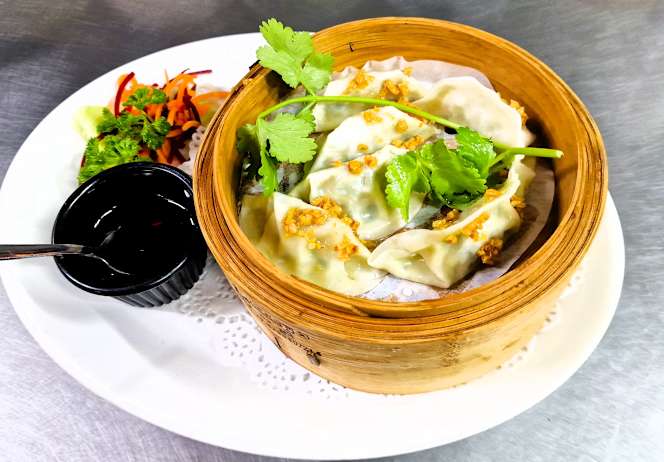 Nakhon Thai Restaurant - 5