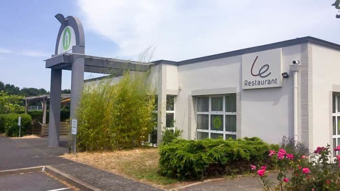 Le Restaurant Campanile - 9