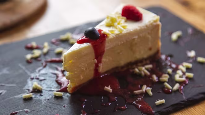 Arizona Burger & Bar - 2