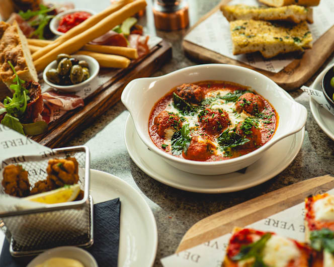 The View in Wokefield Place - 3