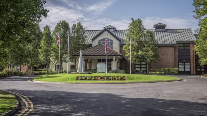 The View in Wokefield Place - 7