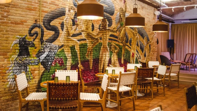 Poca-Solta - Rambla Catalunya - 0