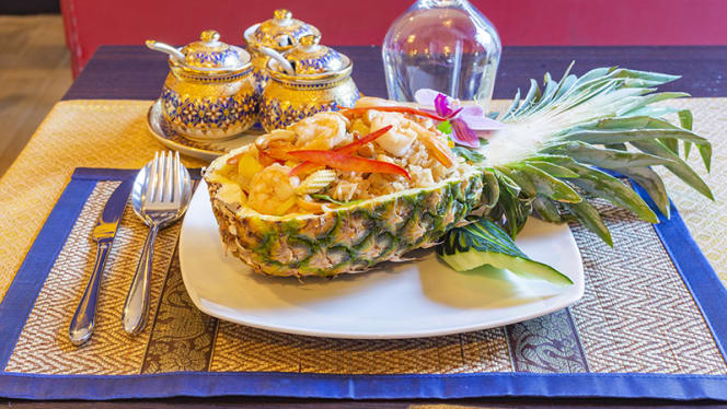 Thai chokdee restaurant - 9