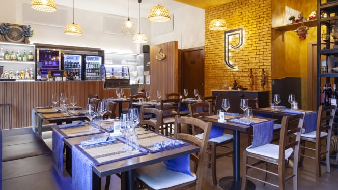 Thai chokdee restaurant - 4