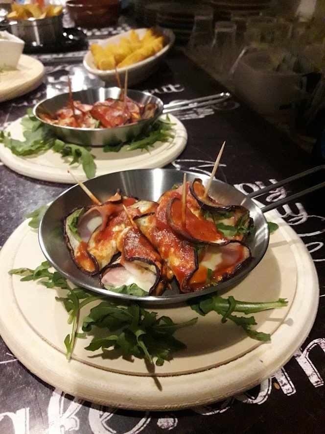 Sunset pub cafe - 8