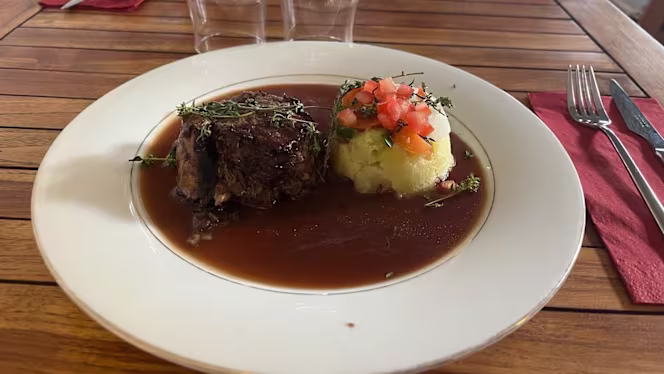 DiP restaurant - 4