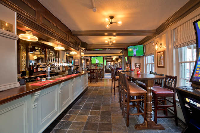 The George Woodford - 9