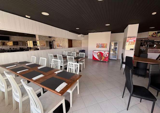 The Global Tadka Indian & Portuguese Restaurant Quarteira - 6