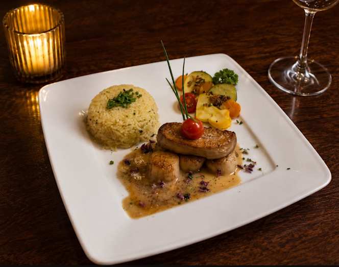 Le Capucin Restaurant - 1